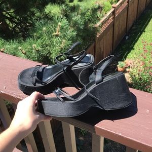 Chunky platform y2k sandals
